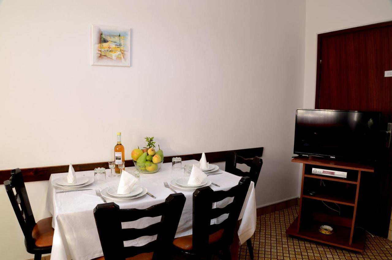 Dvosoban Apartman U Centru Grada Biograd Na Moru Extérieur photo