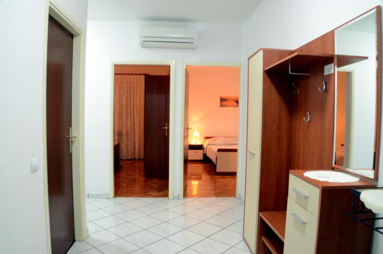 Dvosoban Apartman U Centru Grada Biograd Na Moru Extérieur photo