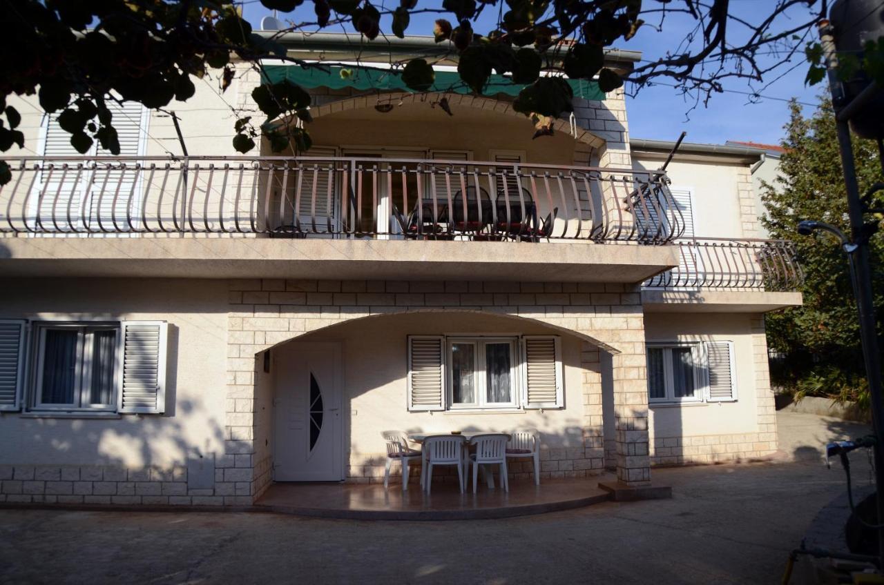Dvosoban Apartman U Centru Grada Biograd Na Moru Extérieur photo