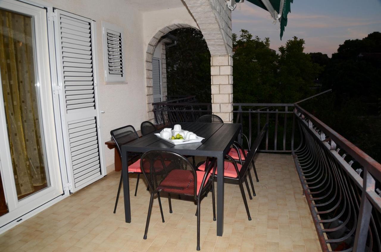 Dvosoban Apartman U Centru Grada Biograd Na Moru Extérieur photo