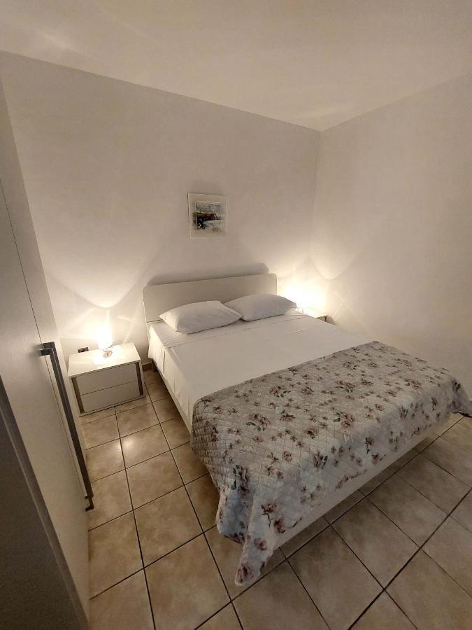 Dvosoban Apartman U Centru Grada Biograd Na Moru Extérieur photo